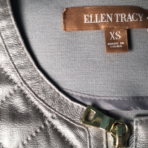 ELLEN TRACY Gold Studded Zip Close Vest - XS - Picture 4 of 8